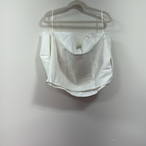 Strapless bow top size large has boning - Picture 3 of 3